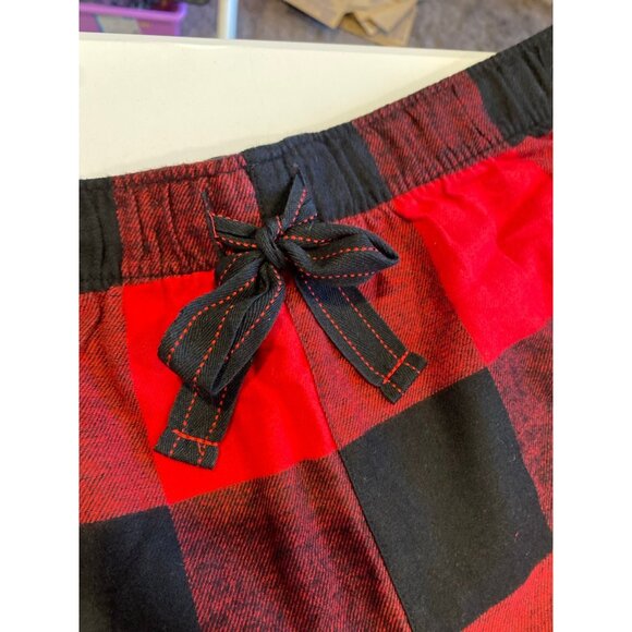 Old Navy Womens 100% Cotton Buffalo Plaid Flannel Pajama Shorts & Matching Socks - Picture 2 of 10